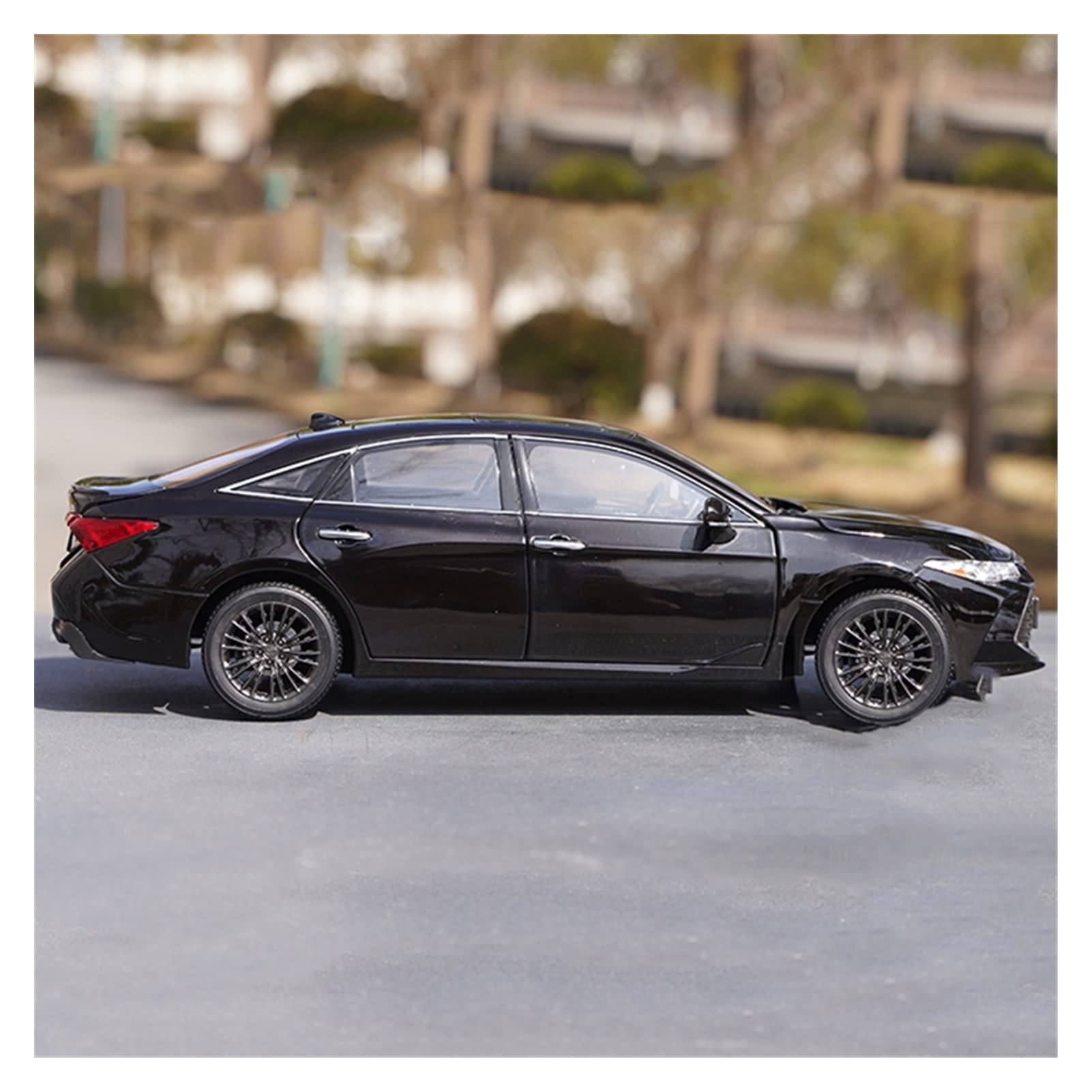 Amazon.co.jp: 1:18大人の父の日ギフトとして、トヨタアバロン